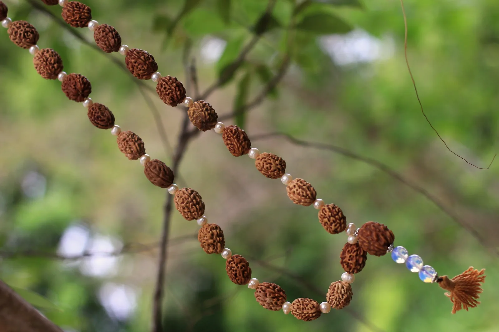Rudraksha mala vs kantha vs bracelet: design and how to choose